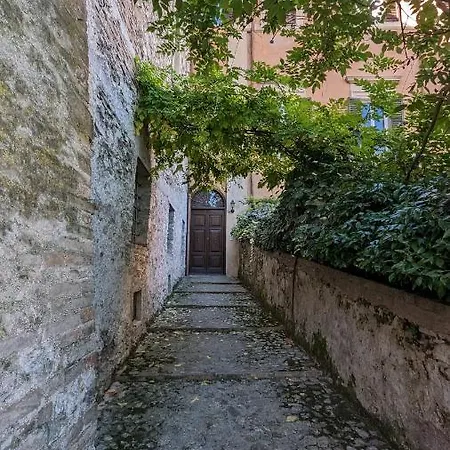 Lizium Apartment